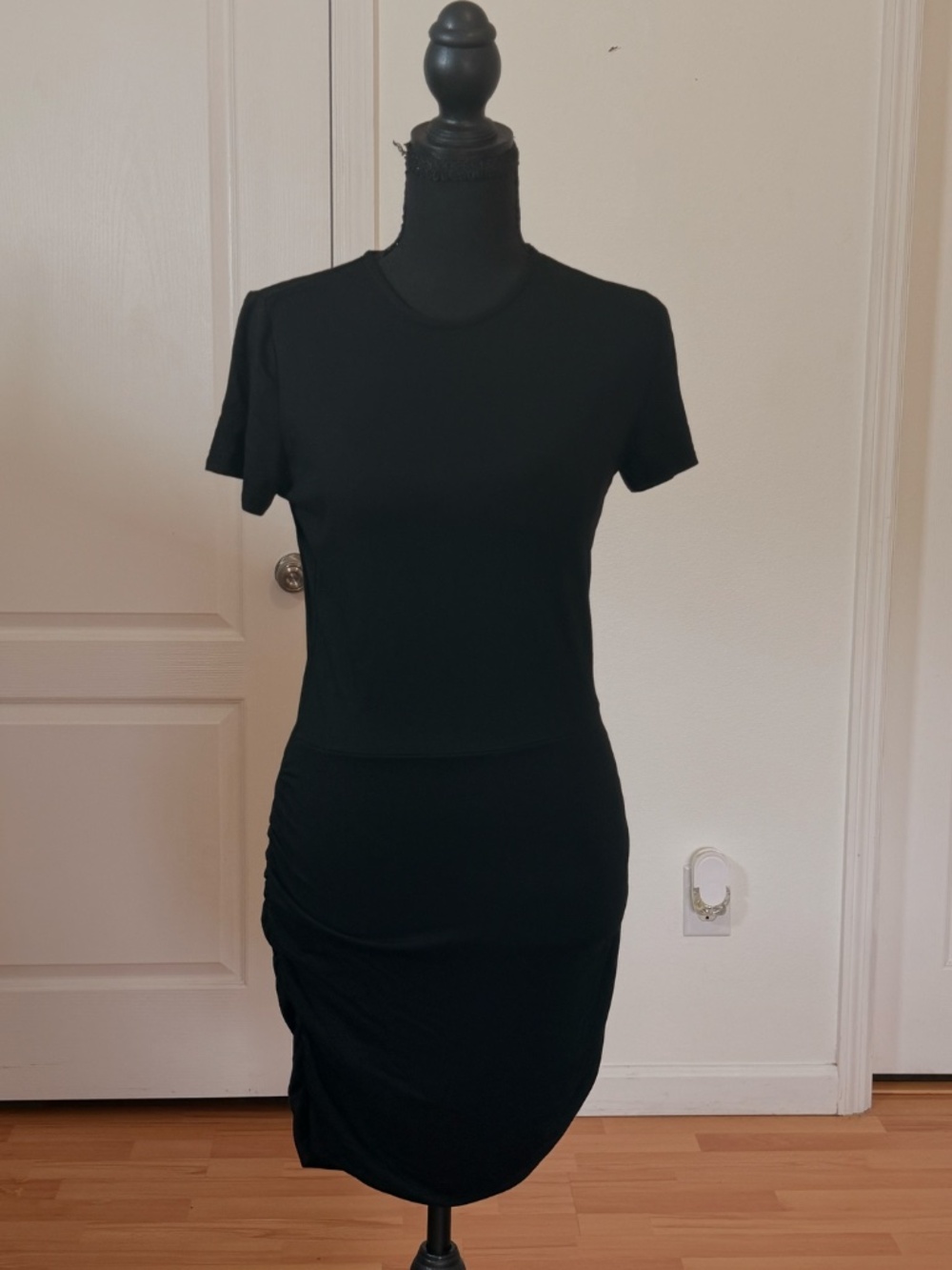 Superdown Black Bodycon T-Shirt Dress Ruched Side Short Sleeve Size S